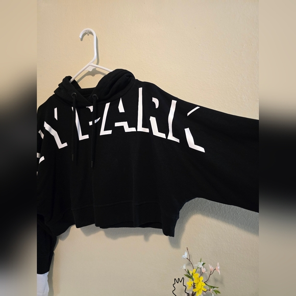 Ivy Park Women's Shadow Logo Loopback Cropped Hoodie Black in Dubai Sz Medium - Picture 8 of 16
